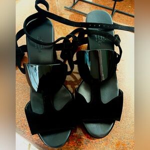 Hermes Black Wedge Shoes ankle T-strap sandals with black medallion💯authentic
